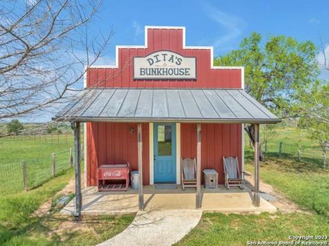 16547 E Gable Road St Hedwig TX 78152