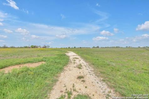 16547 E Gable Road St Hedwig TX 78152