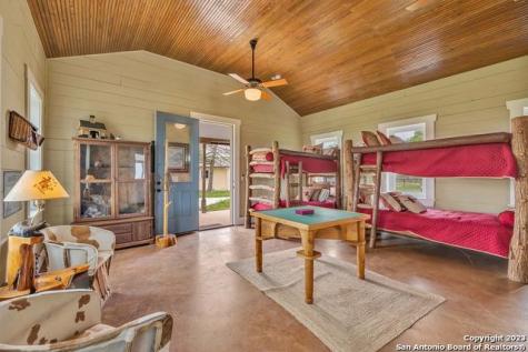 16547 E Gable Road St Hedwig TX 78152