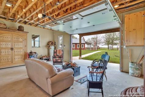 16547 E Gable Road St Hedwig TX 78152