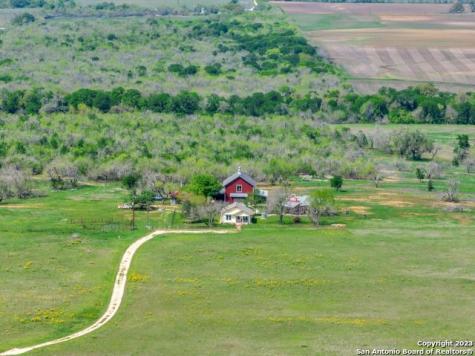 16547 E Gable Road St Hedwig TX 78152