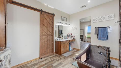 12093 New Sulphur Springs Road Adkins TX 78101