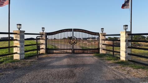 12093 New Sulphur Springs Road Adkins TX 78101