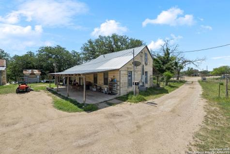 149 Bloodhound Sisterdale TX 78006