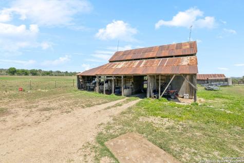 149 Bloodhound Sisterdale TX 78006