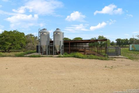 149 Bloodhound Sisterdale TX 78006