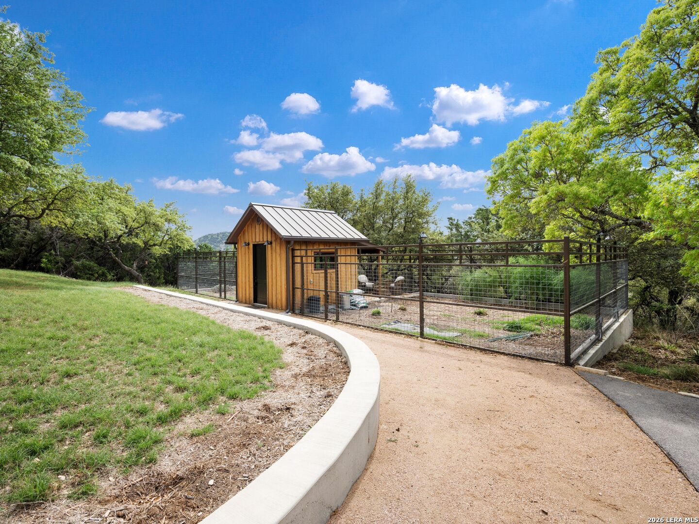 2717 B & R Road Utopia TX 78884