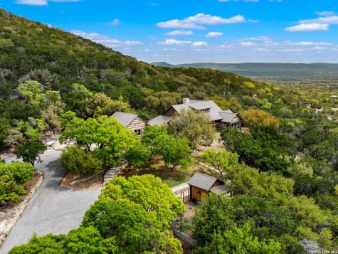 2717 B & R Road Utopia TX 78884