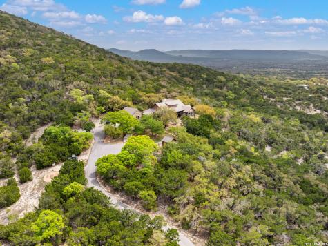 2717 B & R Road Utopia TX 78884
