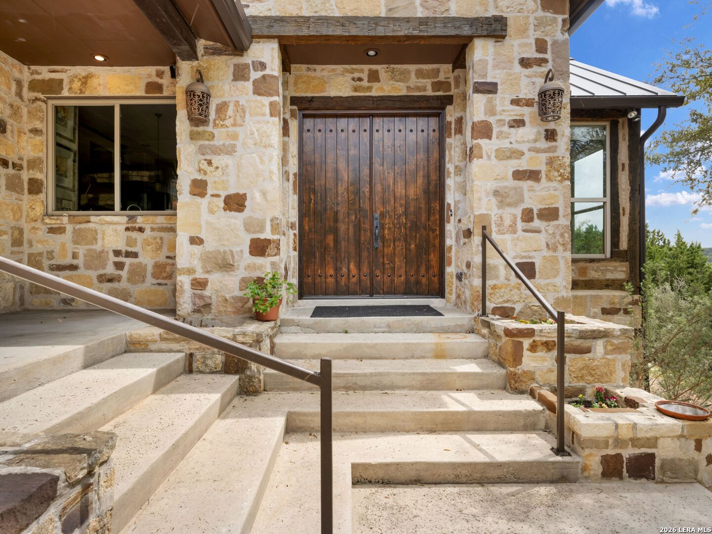 2717 B & R Road Utopia TX 78884