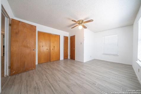 371 Lake Country Lakehills TX 78063