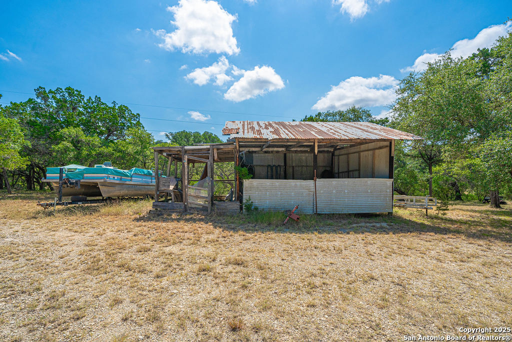 371 Lake Country Lakehills TX 78063