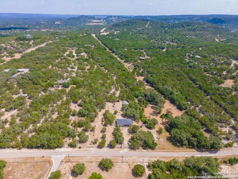 371 Lake Country Lakehills TX 78063