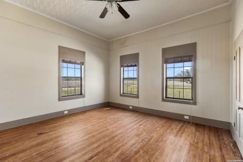 0008 Clearwater Comfort TX 78013