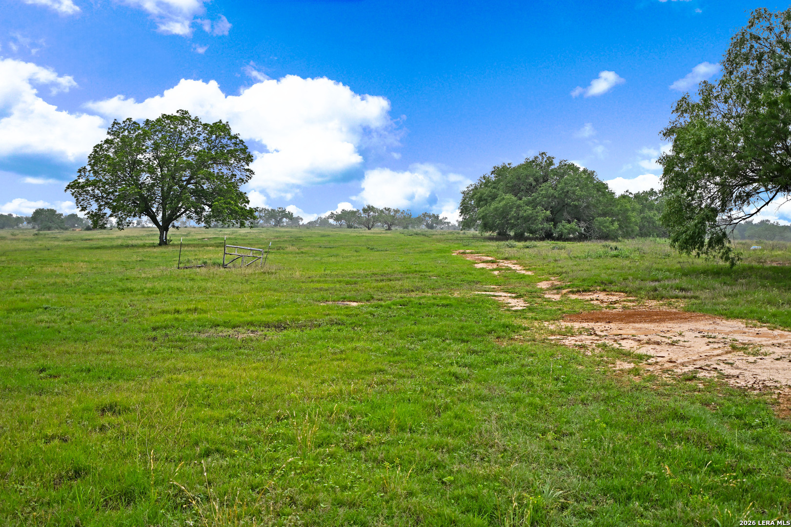 1335 N Gable Road St Hedwig TX 78152
