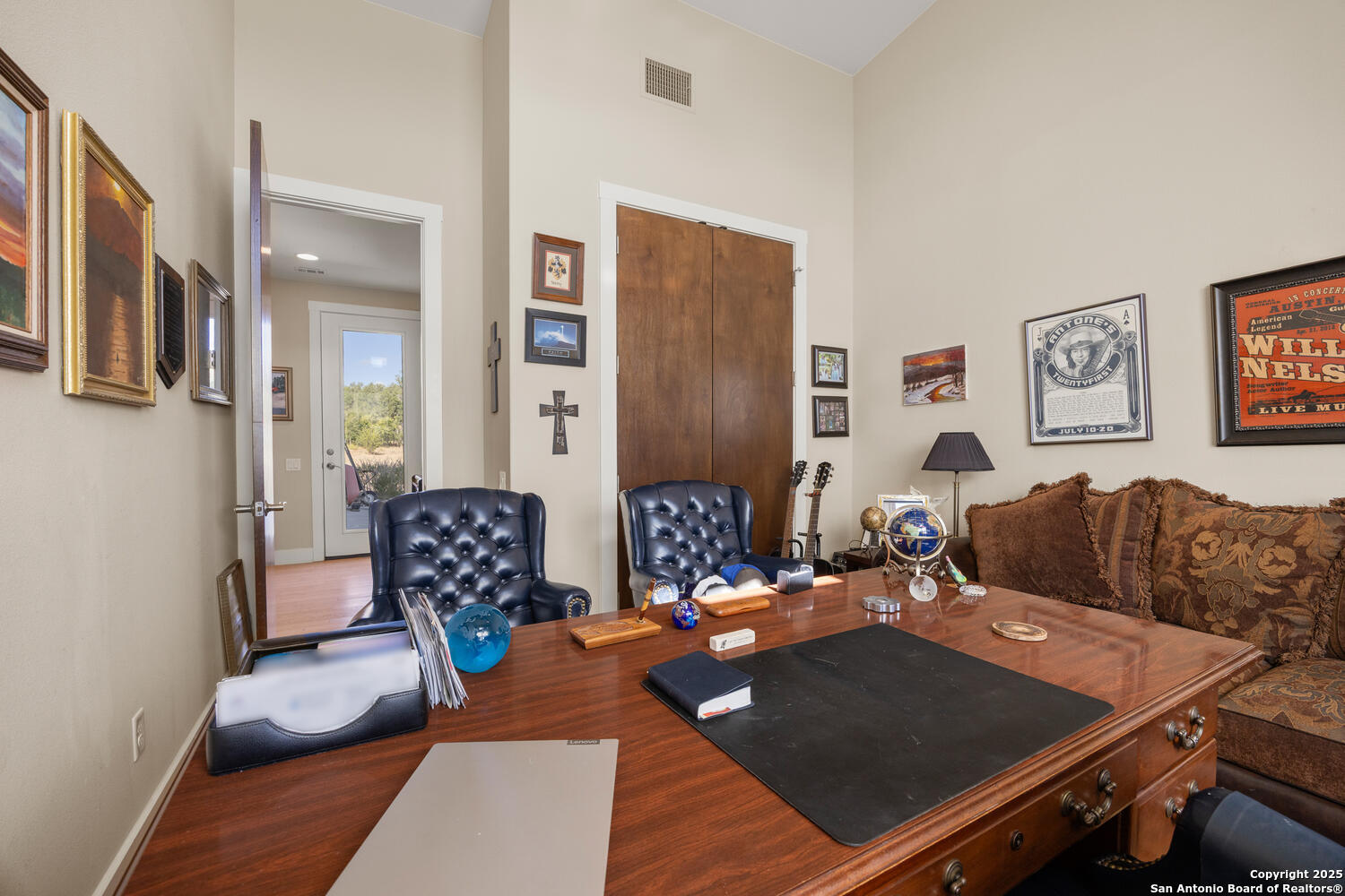 1758 Lincoln Smith Road Round Mountain TX 78663