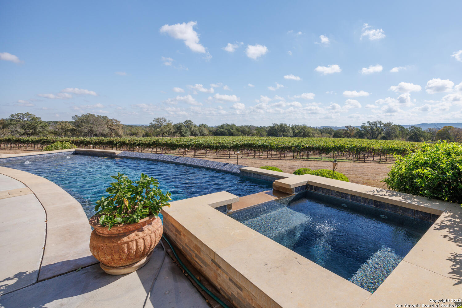 1758 Lincoln Smith Road Round Mountain TX 78663