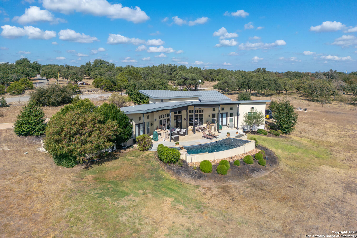 1758 Lincoln Smith Road Round Mountain TX 78663