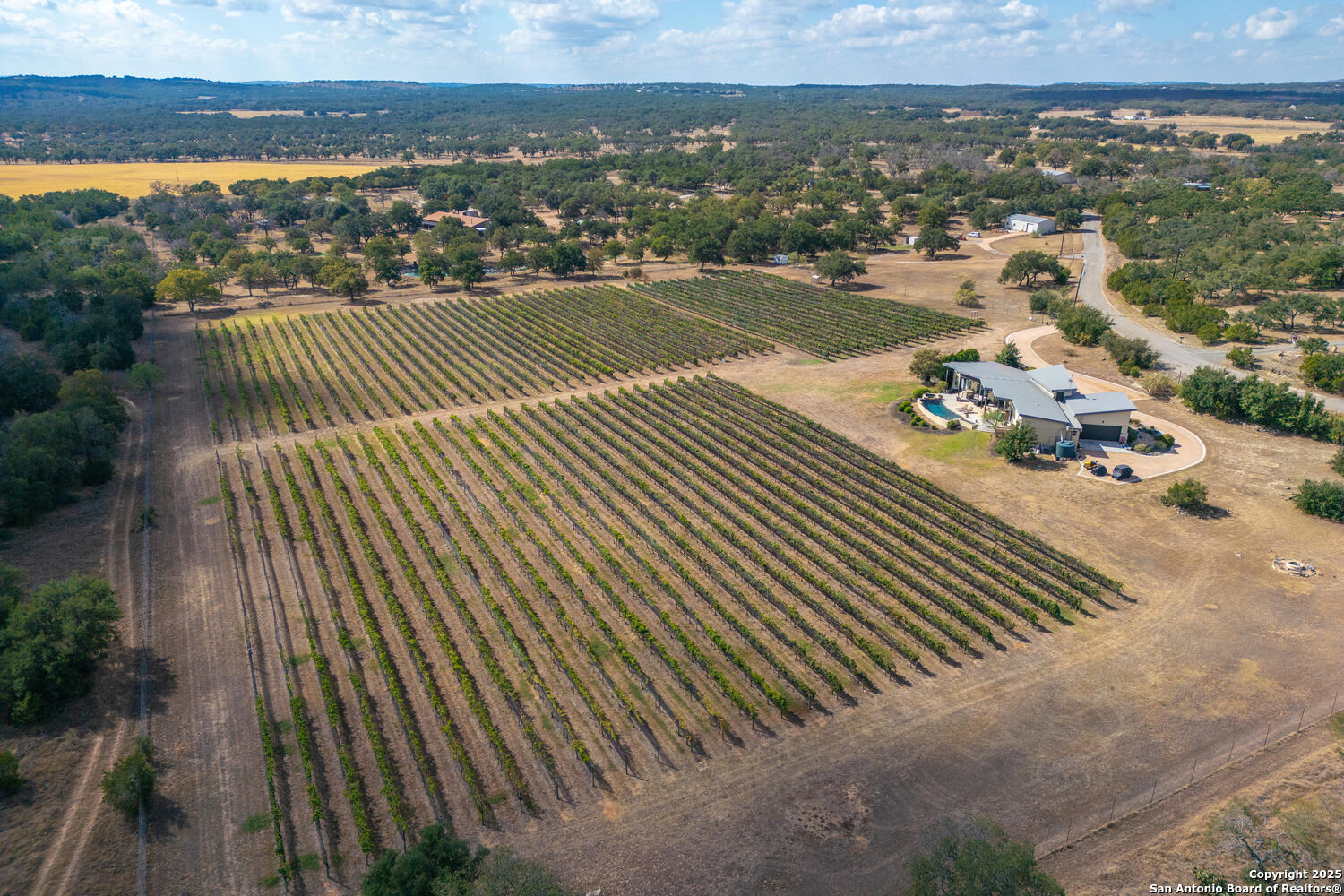 1758 Lincoln Smith Road Round Mountain TX 78663