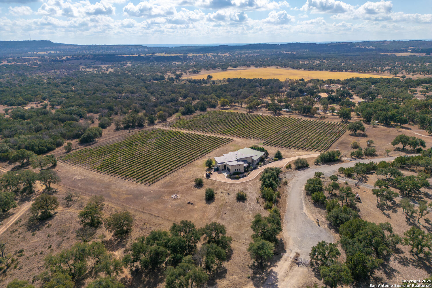 1758 Lincoln Smith Road Round Mountain TX 78663