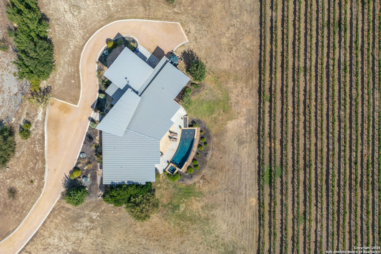 1758 Lincoln Smith Road Round Mountain TX 78663