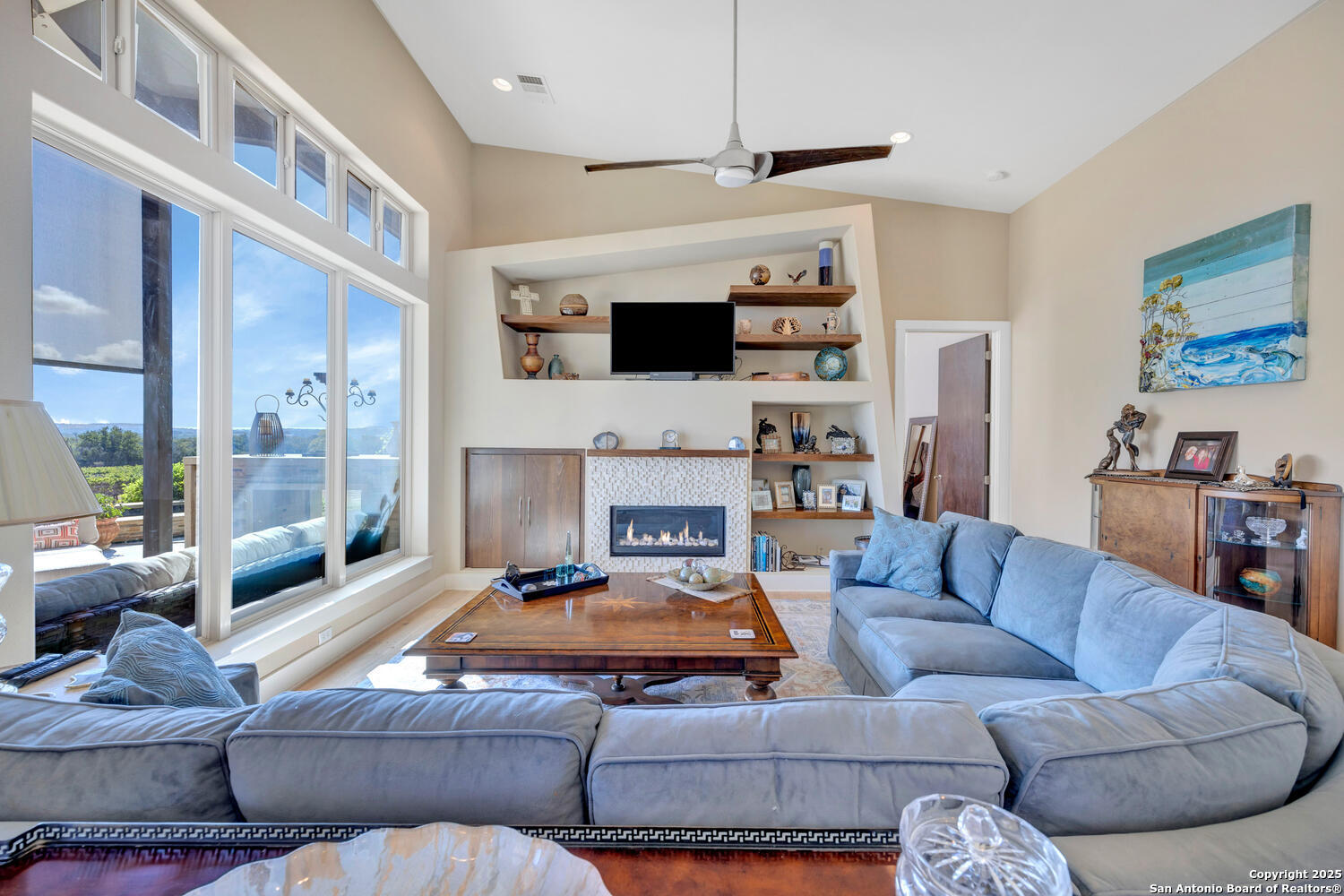 1758 Lincoln Smith Road Round Mountain TX 78663