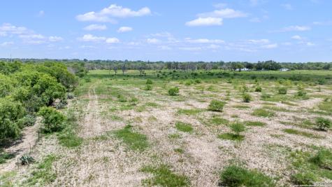 Tbd Cr 128 Floresville TX 78114