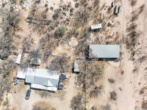 793 Fm 1986 La Pryor TX 78872