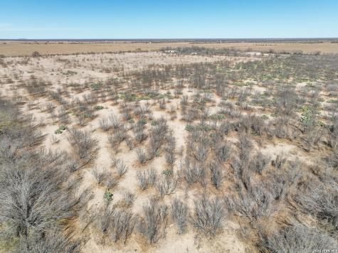 793 Fm 1986 La Pryor TX 78872