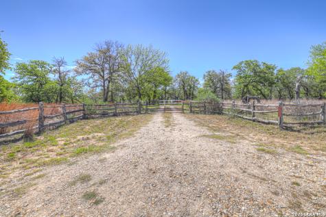 3165 Vivroux Ranch Road Seguin TX 78155