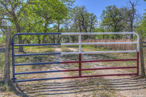 3165 Vivroux Ranch Road Seguin TX 78155