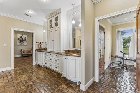15901 Fm 2402 Paint Rock TX 76866