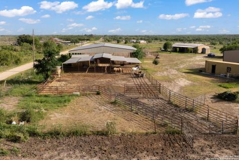 18434 Fm 471 Natalia TX 78059