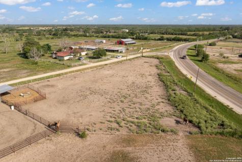 18434 Fm 471 Natalia TX 78059
