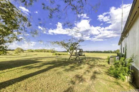 14858 Fm 1322 Luling TX 78648