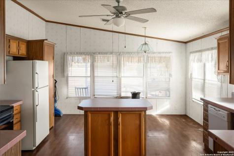 14858 Fm 1322 Luling TX 78648