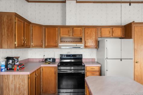14858 Fm 1322 Luling TX 78648
