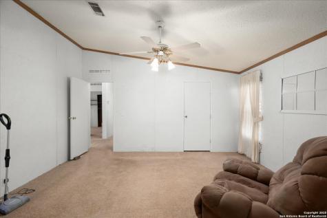 14858 Fm 1322 Luling TX 78648