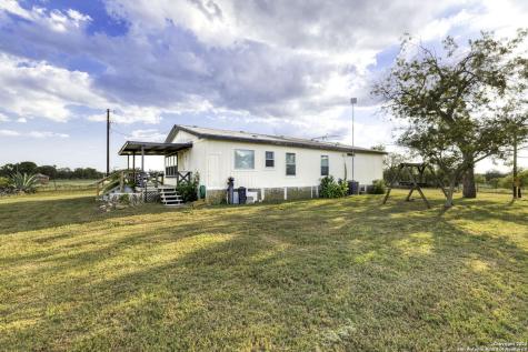 14858 Fm 1322 Luling TX 78648
