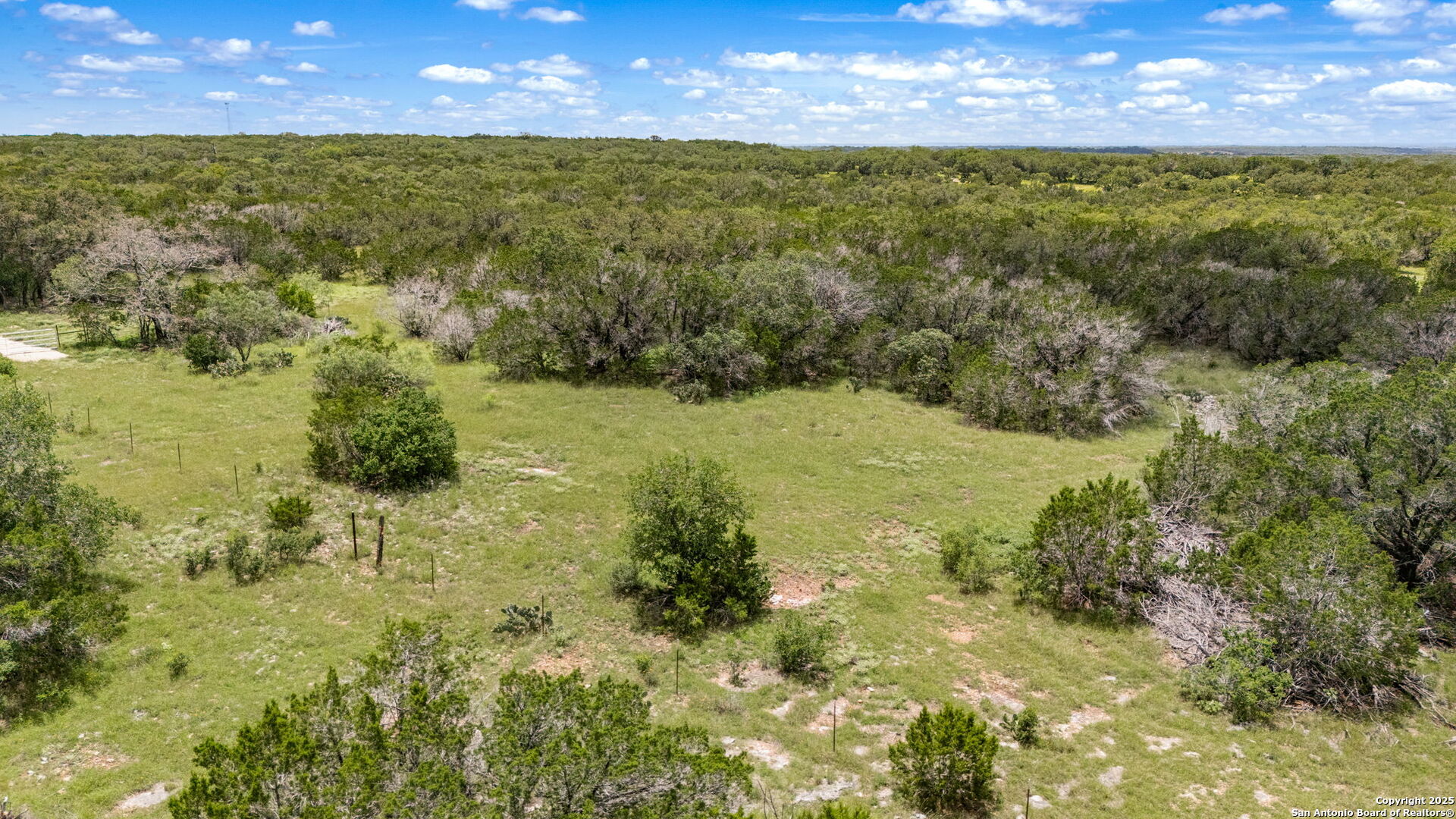 4603 County Road 251 Hondo TX 78861