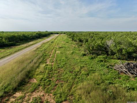 Tbd 337 N County Road Charlotte TX 78011