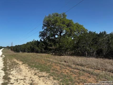 698 N Kahn Rio Frio TX 78879