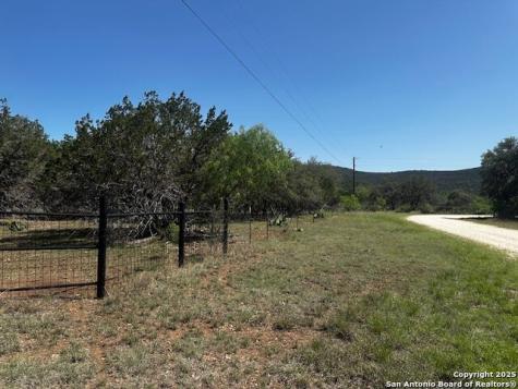698 N Kahn Rio Frio TX 78879