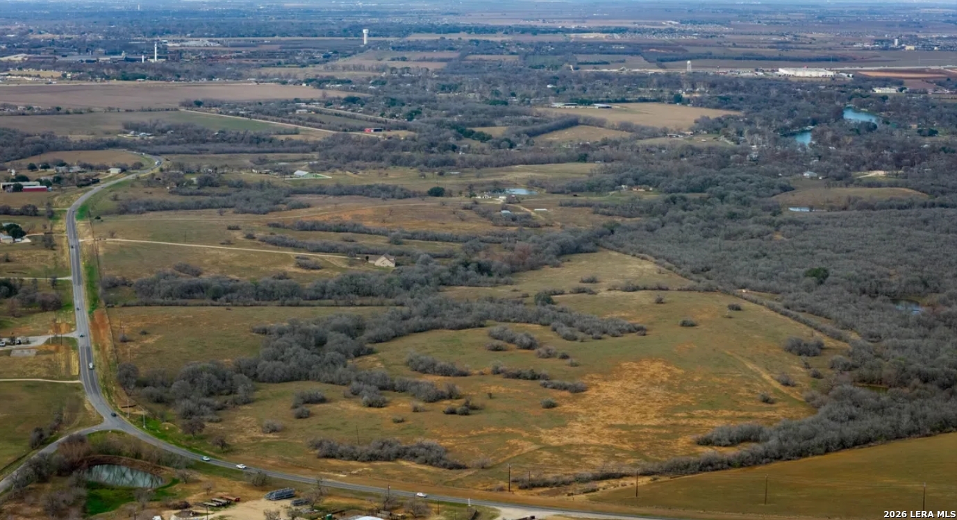 13775 Farm To Market Road 725 Seguin TX 78155