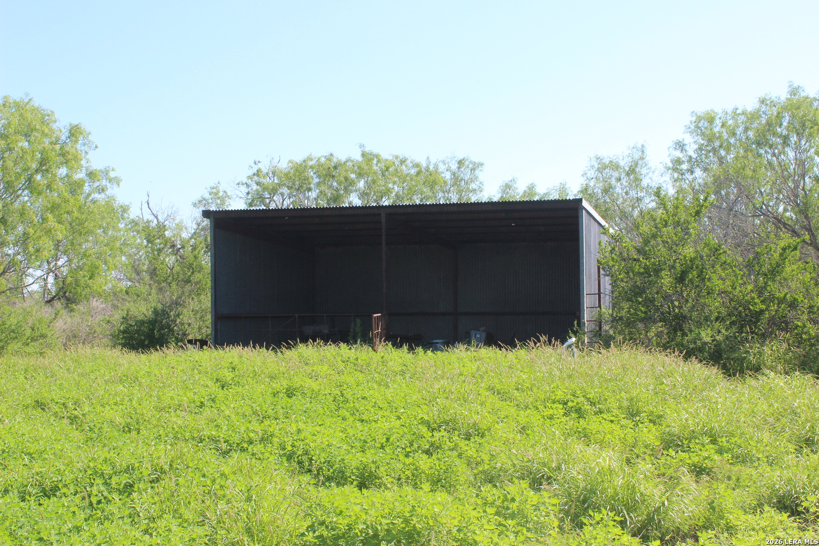 2349 Cr 416 Falls City TX 78113