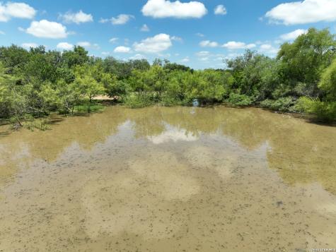 13407 Fm 1346 St.hedwig TX 78152