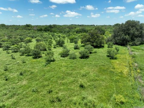 13407 Fm 1346 St.hedwig TX 78152