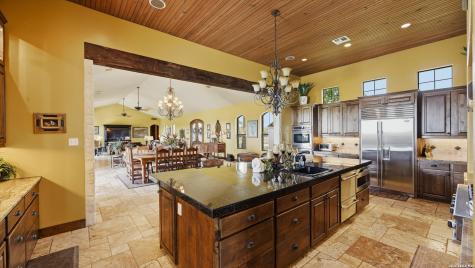 13661 E Highway 90 Kingsbury TX 78638