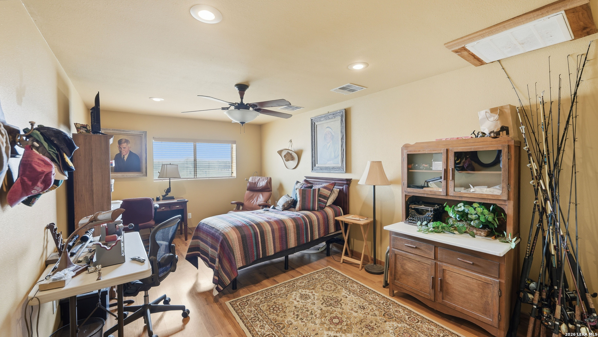 13661 E Highway 90 Kingsbury TX 78638