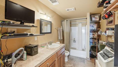 13661 E Highway 90 Kingsbury TX 78638